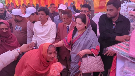 ফরিদপুরে শীতার্ত মানুষের মধ্যে ফাতেমা জিন্নাত ফাউন্ডেশনের শীতবস্ত্র বিতরণ